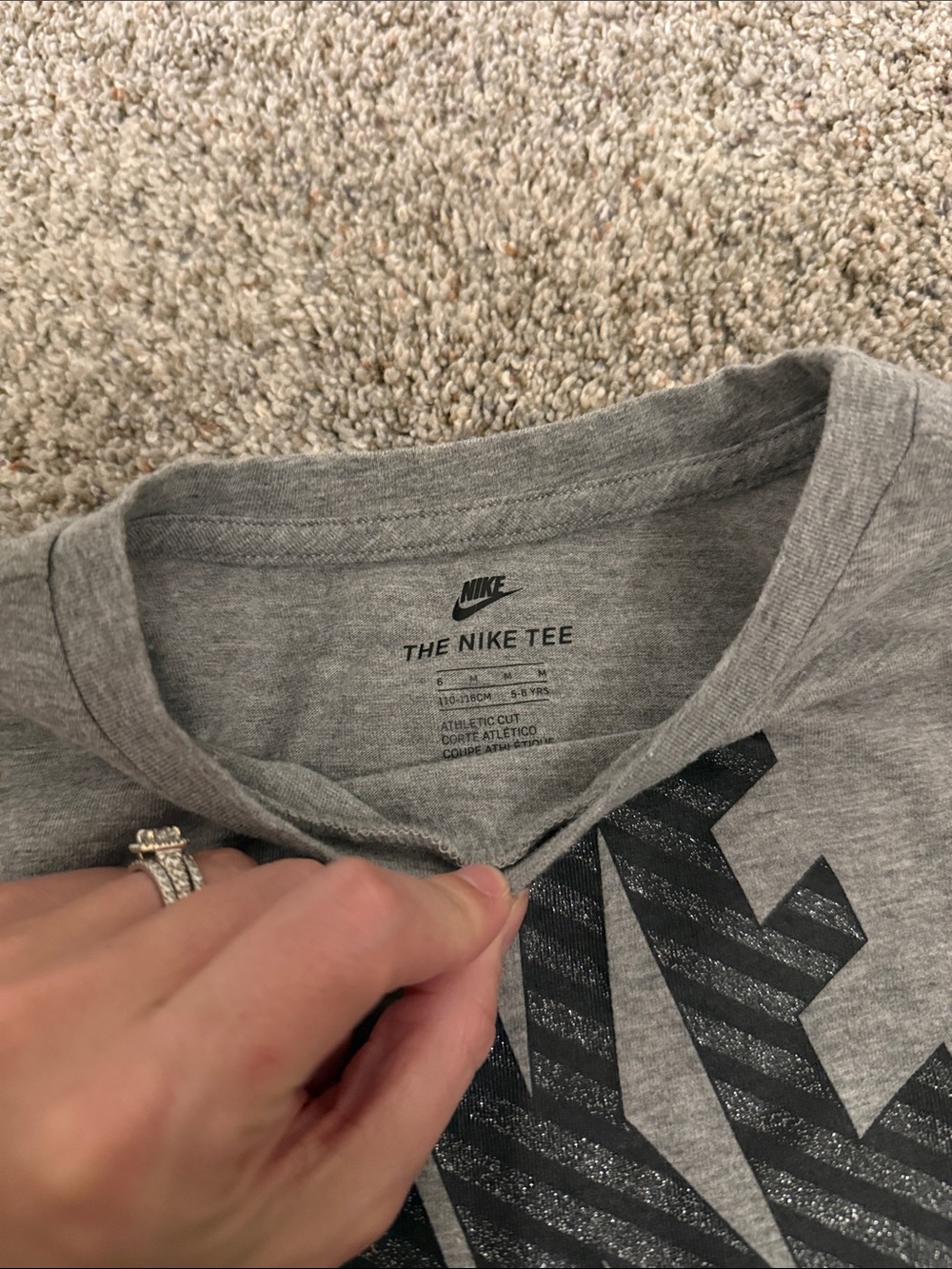 Nike Girls' Gray Tshirt Bundle Size 6 - Picture 7 of 7